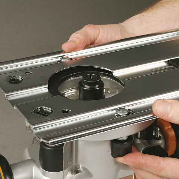 Handfræsari CMT8 1010W 8-20k sn mín - Image 6