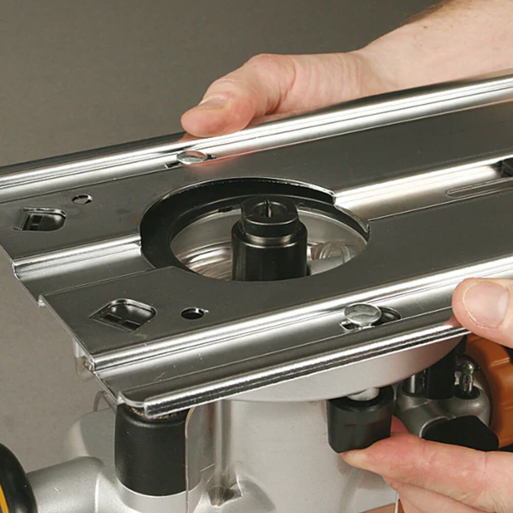 Handfræsari CMT8 1010W 8-20k sn mín - Image 2